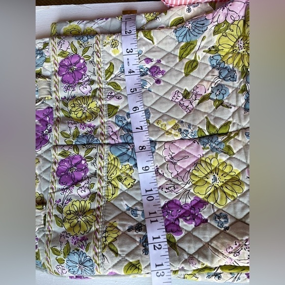 Vera Bradley Quilted Tote Shoulder Bag in Floral Retired 2012 Watercolor - Picture 10 of 10